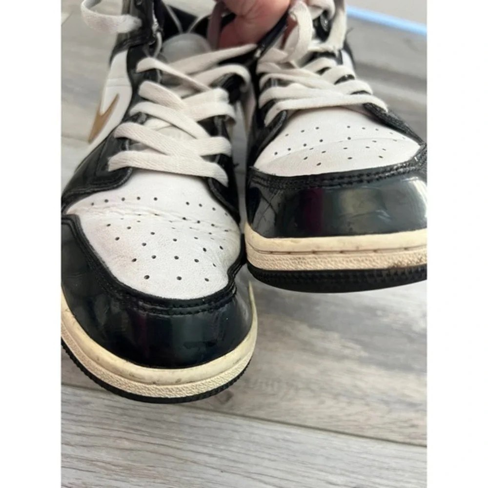 Nike Air Jordan 1 Mid Black White Metallic Gold‎ Patent Leather Sneakers 6.5